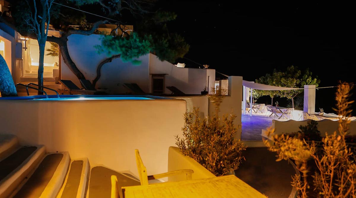 Greek Goddess Santorini Airbnb